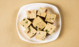 Prabhuji-Elaichi-Soan-Papdi-Online